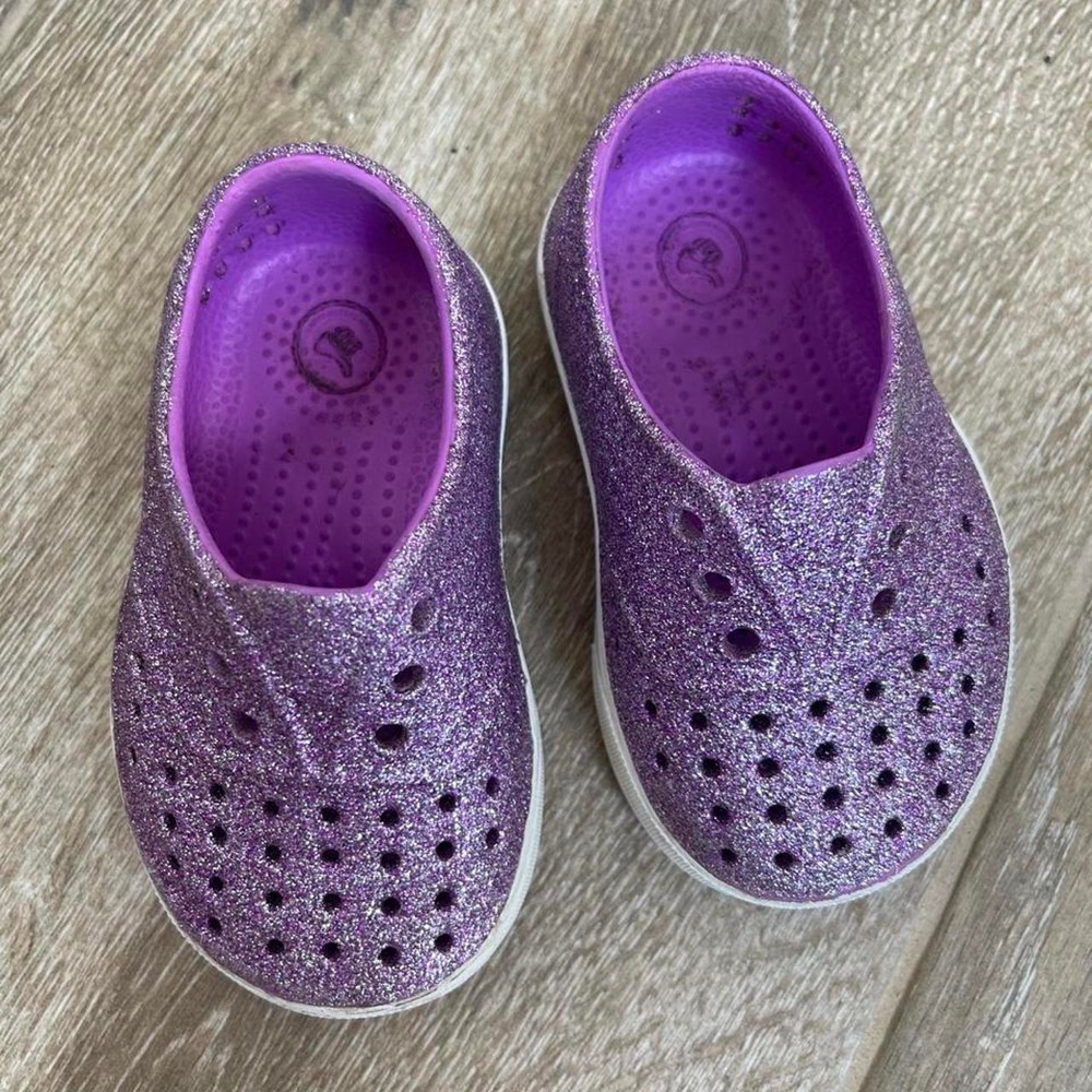 Native Jefferson Purple Glitter Toddler Shoes Size 5